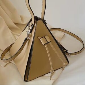 KHAKI/BEIGE TRIANGLE HANDBAG by Gecko